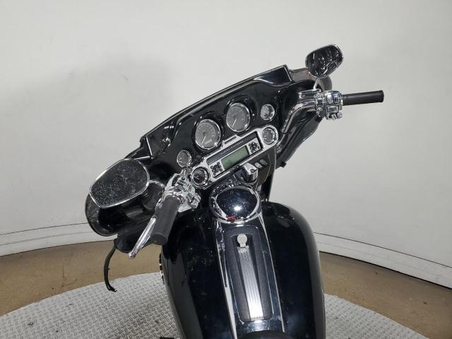 1HD1FC4188Y635700 - 2008 HARLEY-DAVIDSON FLHTCUI 黑色 照片 7