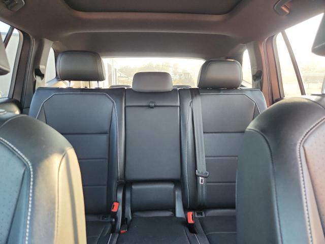 3VV3B7AX0MM010642 - 2021 VOLKSWAGEN TIGUAN SE ნაცრისფერი ფოტო 10