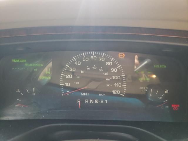 1LNHM81WX1Y676639 - 2001 LINCOLN TOWN CAR EXECUTIVE SILVER photo 9