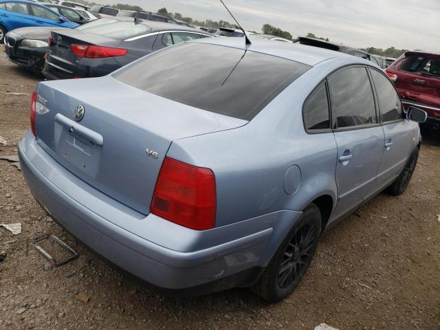 WVWMD63B2XE367842 - 1999 VOLKSWAGEN PASSAT GLS BLUE photo 3