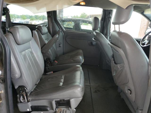 2C4GP54L15R119684 - 2005 CHRYSLER TOWN & COU TOURING 银色 照片 11