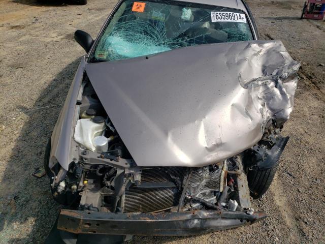 1Y1SK5281YZ405516 - 2000 CHEVROLET GEO PRIZM BASE GOLD photo 11