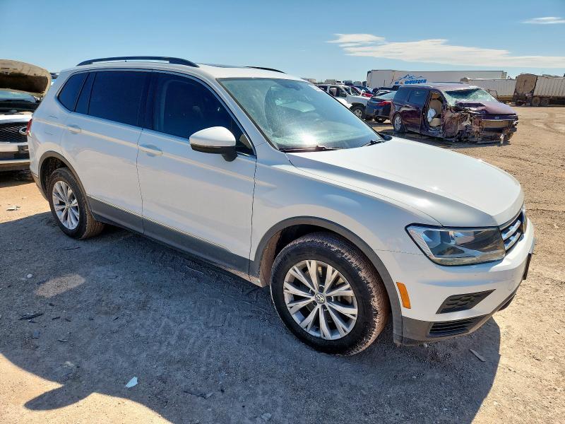 3VV3B7AX5JM186484 - 2018 VOLKSWAGEN TIGUAN SE Weiß Foto 4