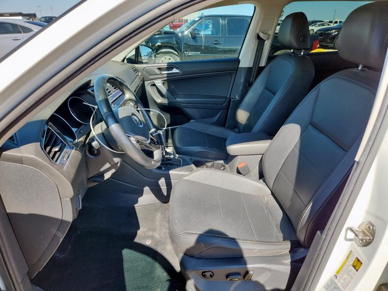 3VV3B7AX5JM186484 - 2018 VOLKSWAGEN TIGUAN SE Weiß Foto 7