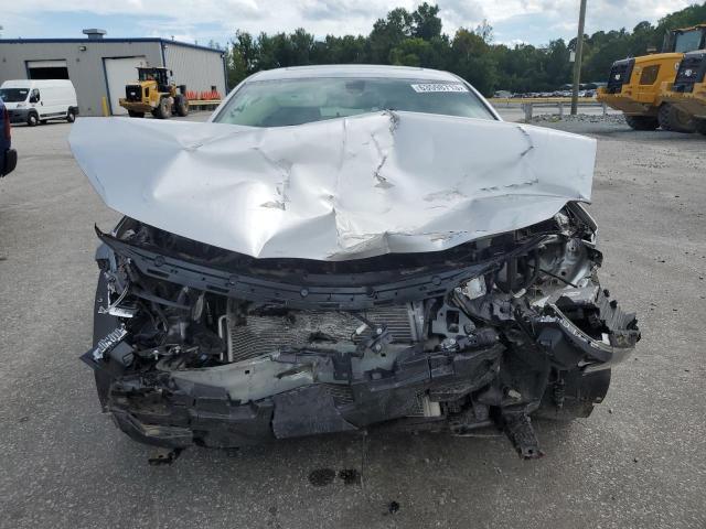 W04GP6SX9J1076281 - 2018 BUICK REGAL ESSENCE SILVER photo 5