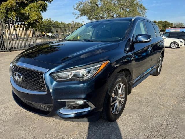 2019 INFINITI QX60 LUXE, null