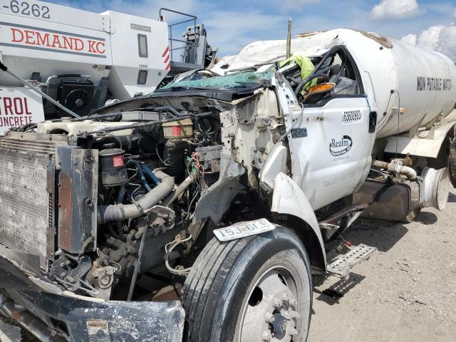 3FDPF7561YMA37517 - 2000 FORD F750 SUPER DUTY WHITE photo 10