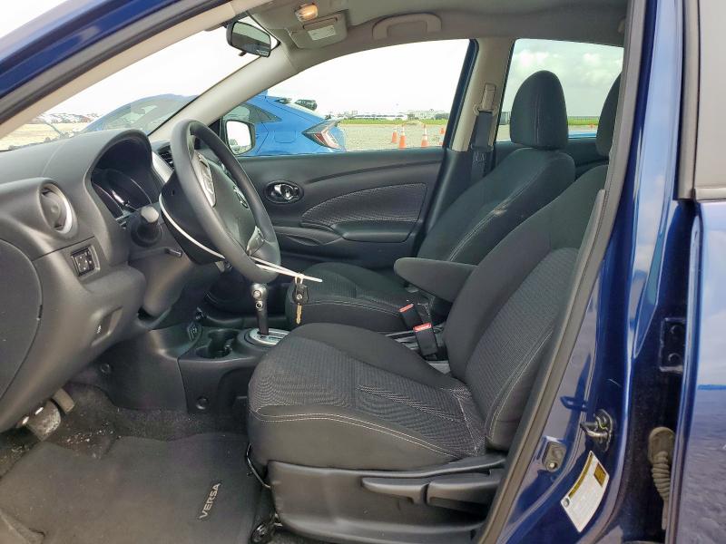 3N1CN7AP6KL836231 - 2019 NISSAN VERSA S Көк фото 7