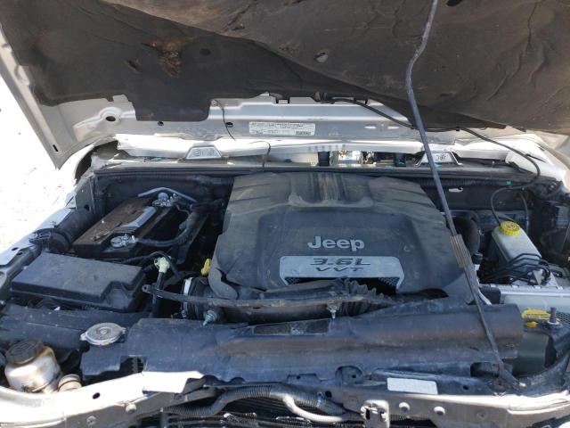 1C4BJWEG6CL196074 - 2012 JEEP WRANGLER U SAHARA SILVER photo 12