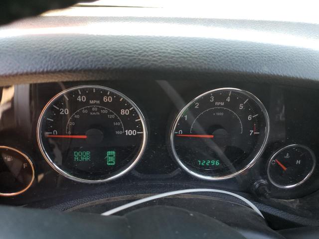 1C4BJWEG6CL196074 - 2012 JEEP WRANGLER U SAHARA SILVER photo 9