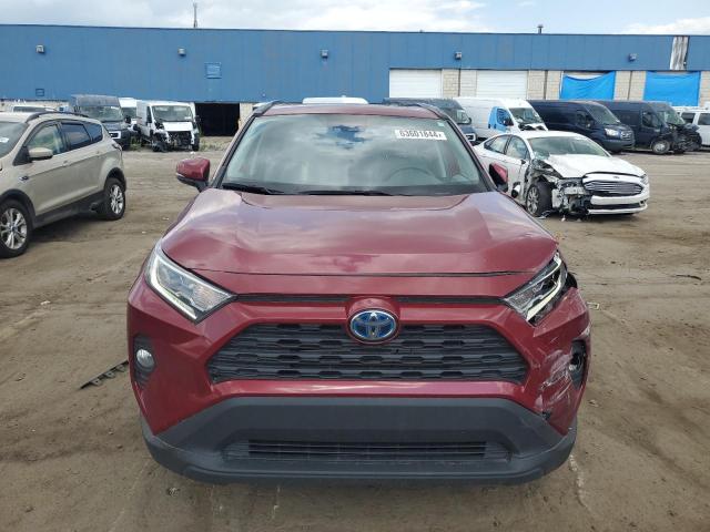 4T3B6RFV0MU023374 - 2021 TOYOTA RAV4 XLE PREMIUM RED photo 5