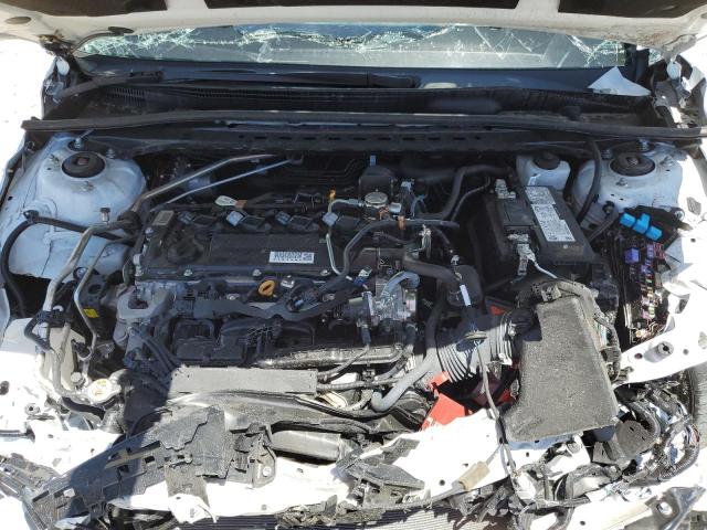 4T1G11AK0RU864257 - 2024 TOYOTA CAMRY SE NIGHT SHADE WHITE photo 11