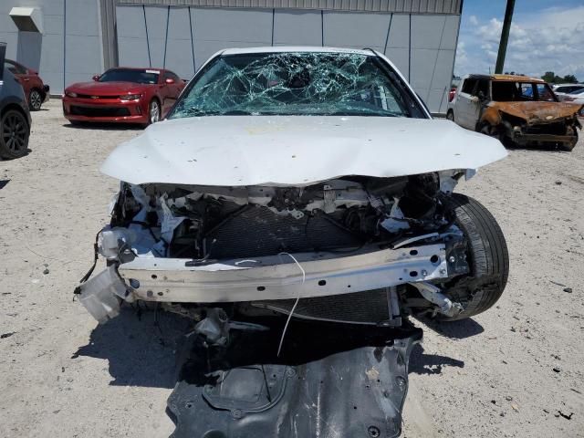 4T1G11AK0RU864257 - 2024 TOYOTA CAMRY SE NIGHT SHADE WHITE photo 5