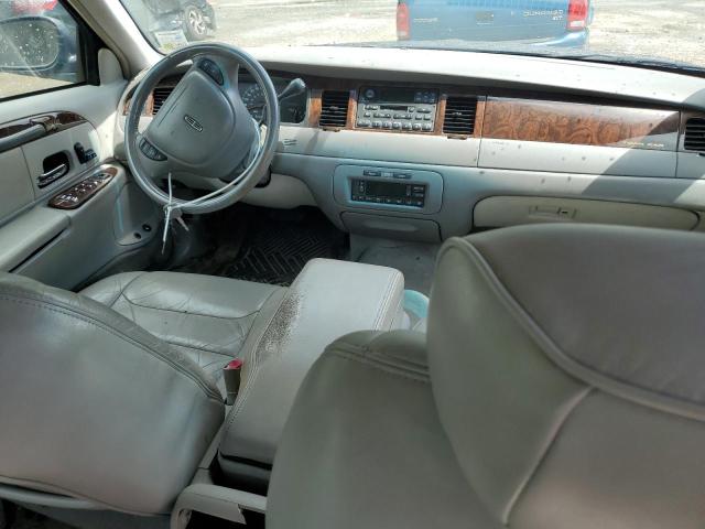 1LNHM81W2YY918401 - 2000 LINCOLN TOWN CAR EXECUTIVE Blau Foto 8