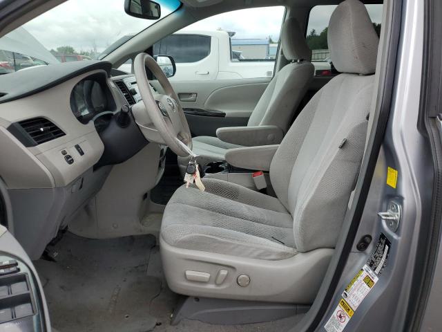 5TDKK3DC0BS064905 - 2011 TOYOTA SIENNA LE SILVER photo 7