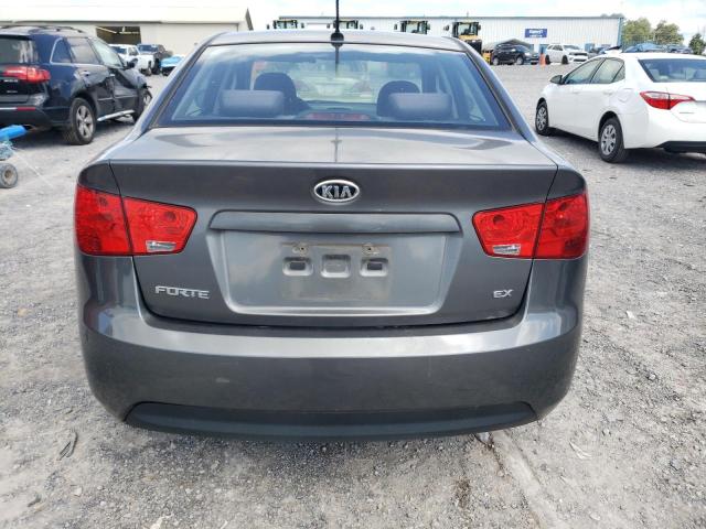 KNAFU4A26D5710483 - 2013 KIA FORTE EX CHARCOAL photo 6