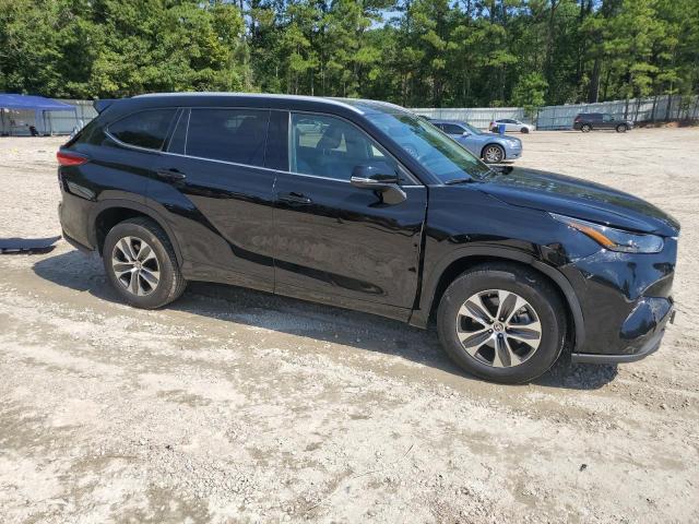 5TDGZRAH8NS553920 - 2022 TOYOTA HIGHLANDER XLE Qara foto 4