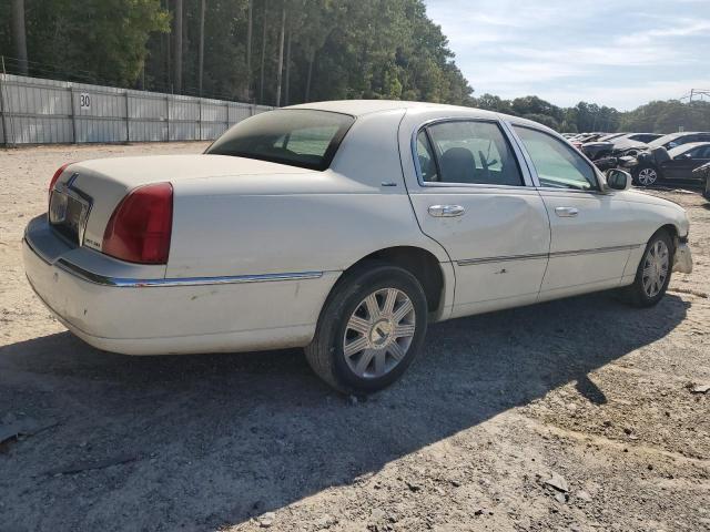 1LNHM83W84Y633371 - 2004 LINCOLN TOWN CAR ULTIMATE WHITE photo 3