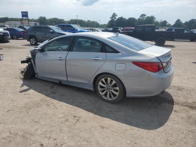 5NPEC4AC2DH668601 - 2013 HYUNDAI SONATA SE SILVER photo 2