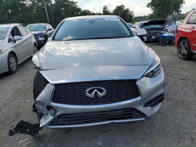 SJKCH5CP5HA036863 - 2017 INFINITI QX30 BASE SILVER photo 5