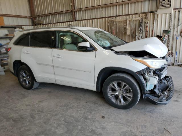 5TDKKRFH3FS046058 - 2015 TOYOTA HIGHLANDER XLE WHITE photo 4