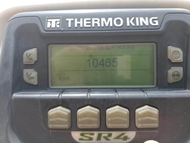 1UYVS2530GM431604 - 2016 UTILITY VS2RA WHITE photo 8