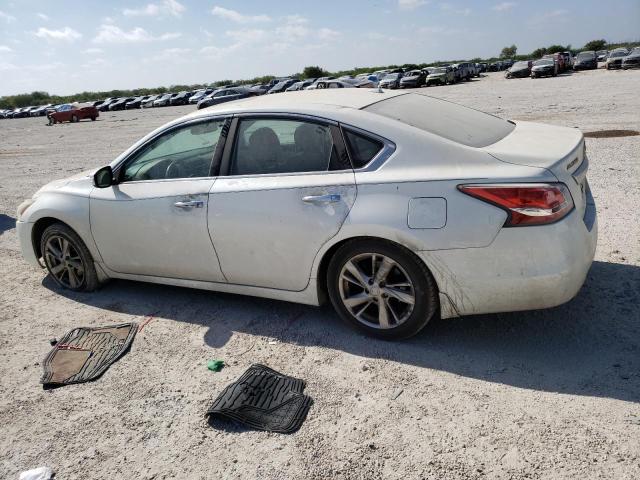 1N4AL3AP2FC158247 - 2015 NISSAN ALTIMA 2.5 WHITE photo 2