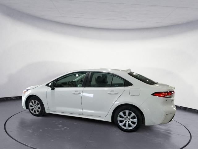 5YFEPRAEXLP106742 - 2020 TOYOTA COROLLA LE WHITE photo 2