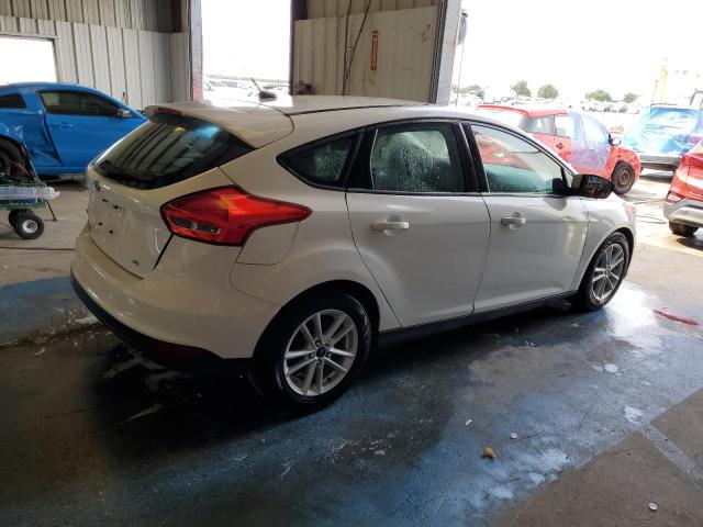 1FADP3K20JL288671 - 2018 FORD FOCUS SE WHITE photo 3