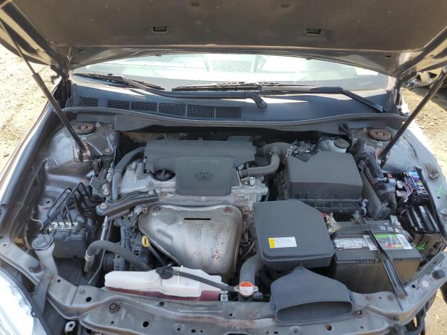 4T4BF1FKXGR556472 - 2016 TOYOTA CAMRY LE GRAY photo 11