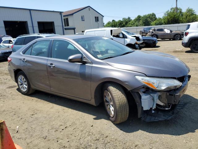 4T4BF1FKXGR556472 - 2016 TOYOTA CAMRY LE GRAY photo 4