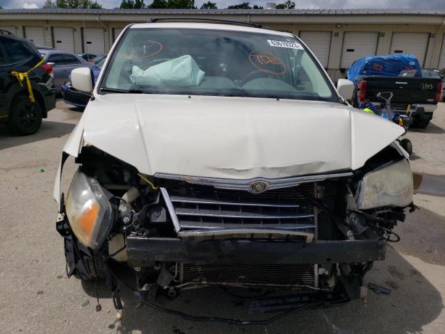 2A4RR5D15AR337956 - 2010 CHRYSLER TOWN & COU TOURING თეთრი ფოტო 5