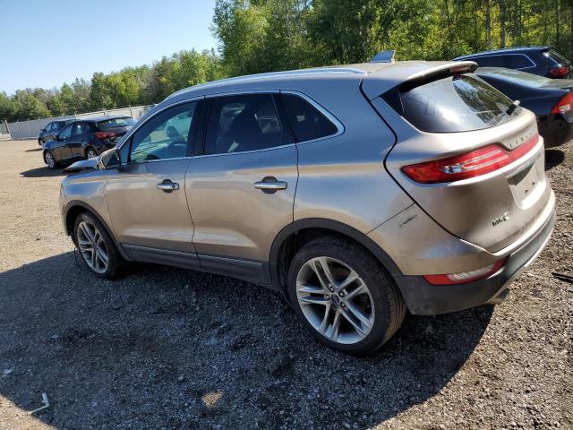 5LMCJ3D98KUL04752 - 2019 LINCOLN MKC RESERVE BEIGE photo 2