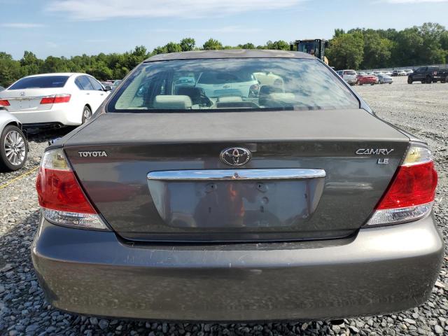 4T1BE32K75U965380 - 2005 TOYOTA CAMRY LE GRAY photo 6