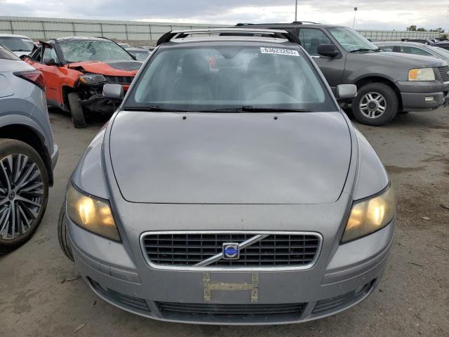 YV1MJ682152074234 - 2005 VOLVO V50 T5 SILVER photo 5