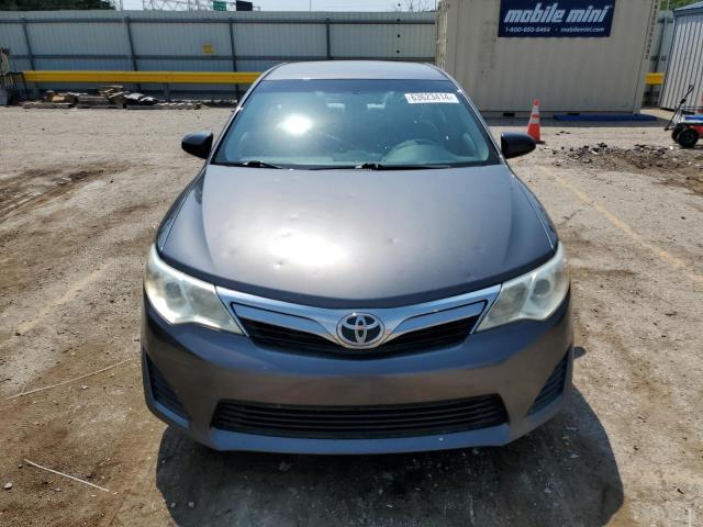 4T4BF1FKXER361534 - 2014 TOYOTA CAMRY L GRAY photo 5