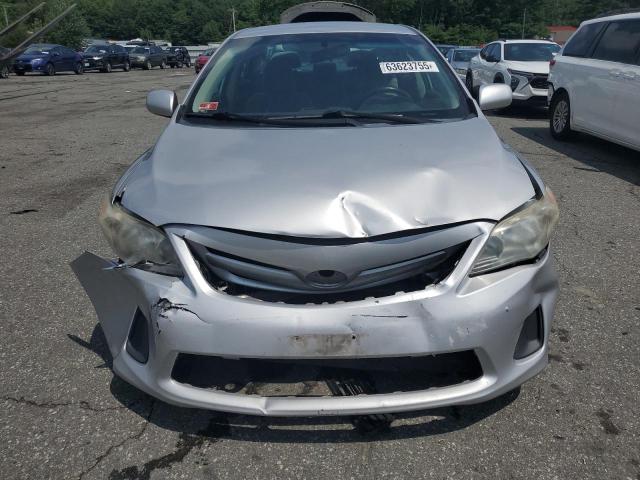 2T1BU4EE1BC572910 - 2011 TOYOTA COROLLA BASE Արծաթագույն լուսանկար 5