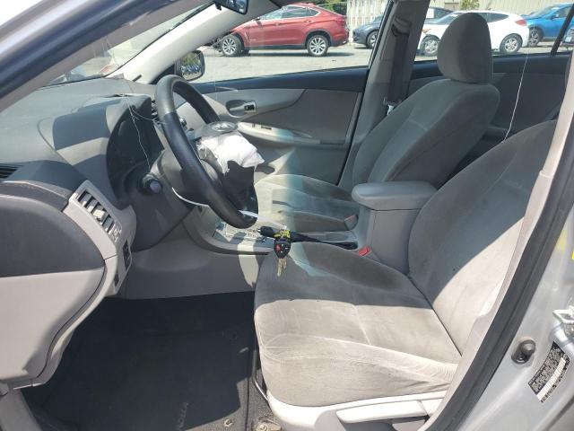 2T1BU4EE1BC572910 - 2011 TOYOTA COROLLA BASE Արծաթագույն լուսանկար 7