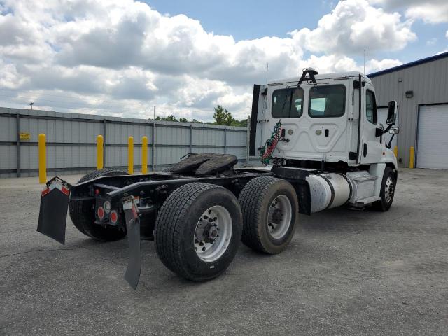 1FUGGEDV7JLHB4065 - 2018 FREIGHTLINER CASCADIA 1 WHITE photo 4