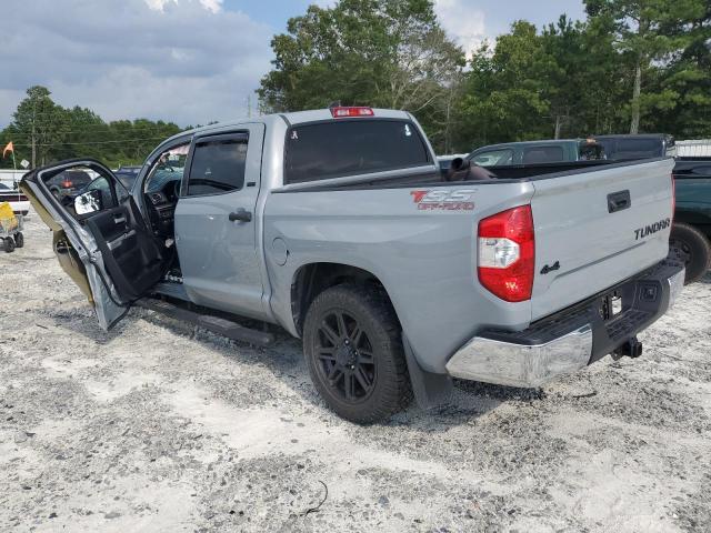 5TFDY5F15LX886478 - 2020 TOYOTA TUNDRA CREWMAX SR5 GRAY photo 2