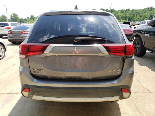 JA4AD3A32JJ003197 - 2018 MITSUBISHI OUTLANDER SE SILVER photo 6