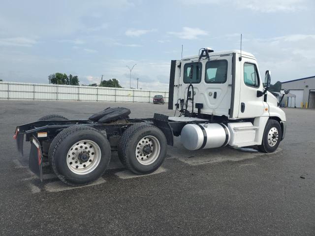 1FUGGEDV2JLHB4068 - 2018 FREIGHTLINER CASCADIA 1 Biały zdjęcie 4