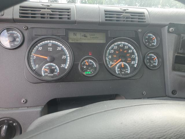 1FUGGEDV2JLHB4068 - 2018 FREIGHTLINER CASCADIA 1 Biały zdjęcie 8