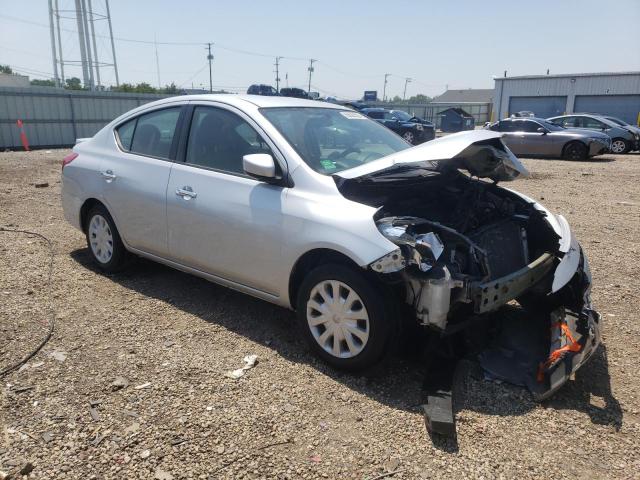3N1CN7AP1GL841229 - 2016 NISSAN VERSA S SILVER photo 4