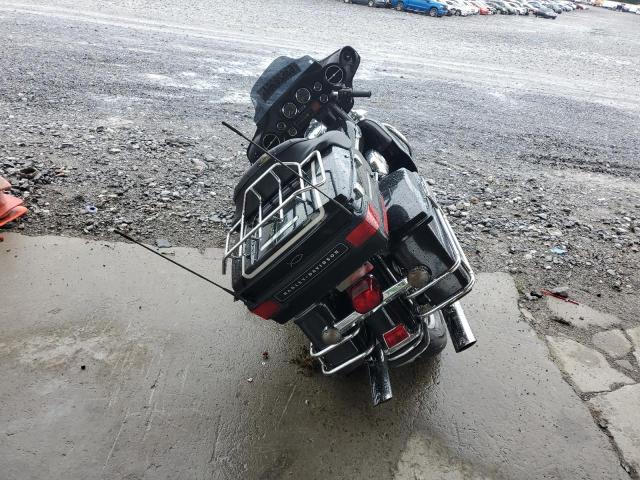 1HD1FCW113Y633437 - 2003 HARLEY-DAVIDSON FLHTCUI 黑色 照片 4