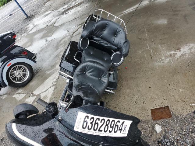 1HD1FCW113Y633437 - 2003 HARLEY-DAVIDSON FLHTCUI 黑色 照片 5