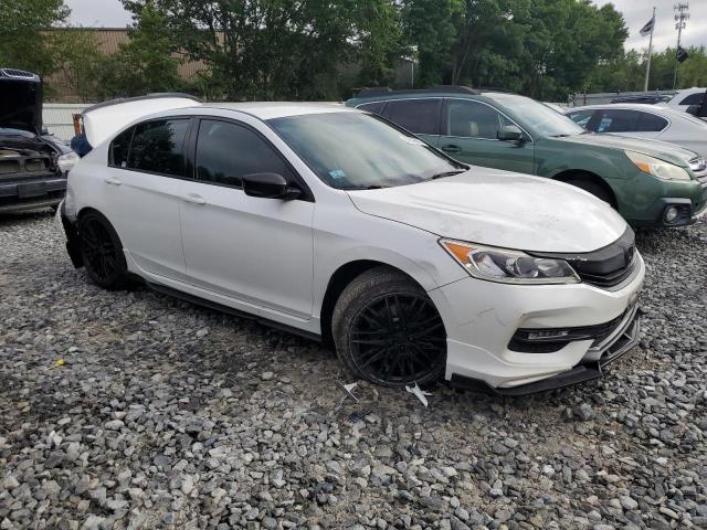 1HGCR2F54HA290008 - 2017 HONDA ACCORD SPORT Ақ фото 4