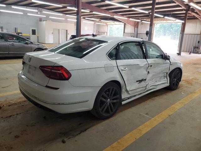 1VWDT7A39HC046864 - 2017 VOLKSWAGEN PASSAT R-LINE Weiß Foto 3