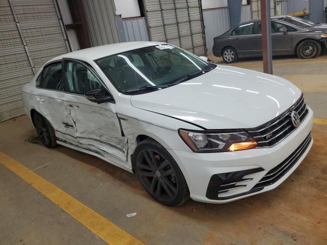 1VWDT7A39HC046864 - 2017 VOLKSWAGEN PASSAT R-LINE Weiß Foto 4