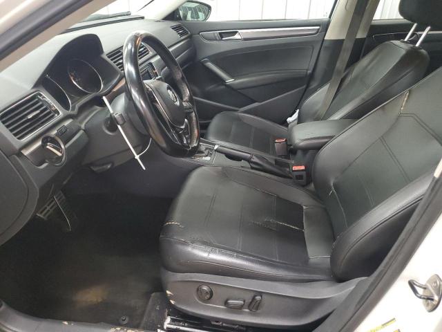 1VWDT7A39HC046864 - 2017 VOLKSWAGEN PASSAT R-LINE Weiß Foto 7